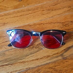 Pink and Black Reto Sunglasses